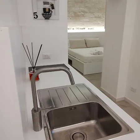 Little White Arch Appartement Bari