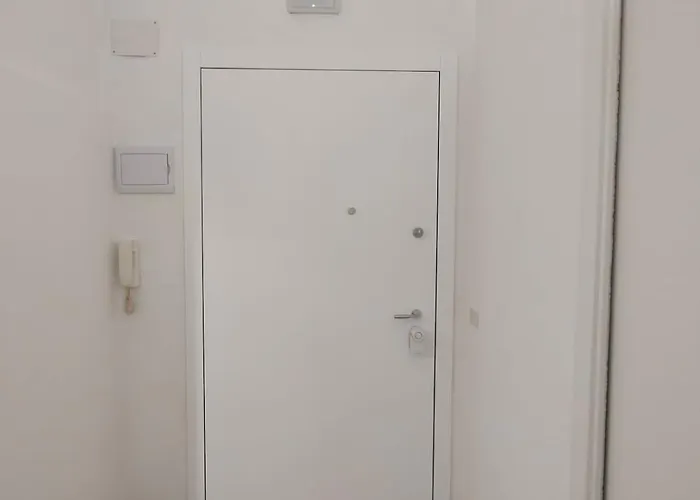 Little White Arch Apartamento Bari