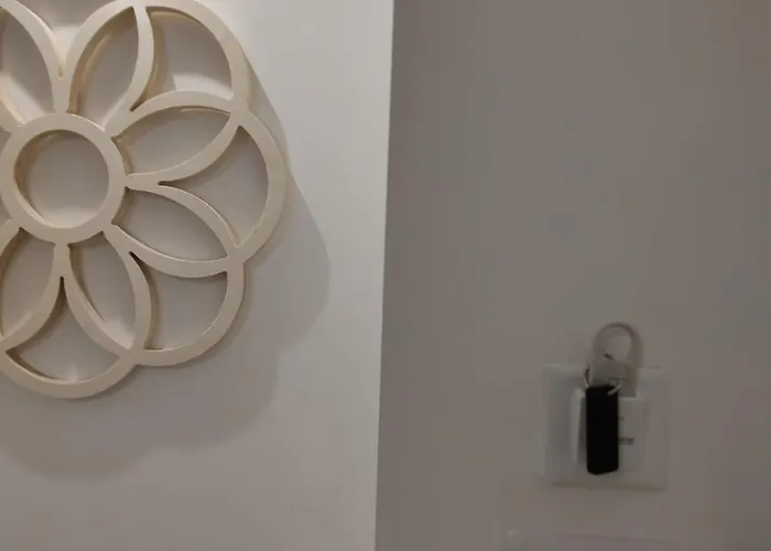 Little White Arch * Bari