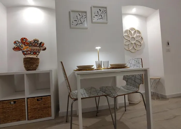 Little White Arch * Bari