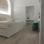 Little White Arch *